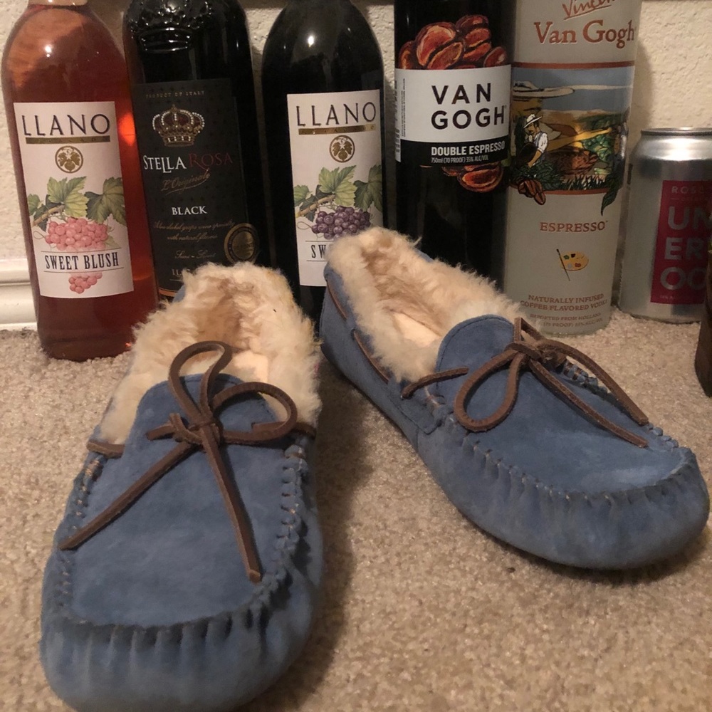 Slippers - Picture 2 of 2